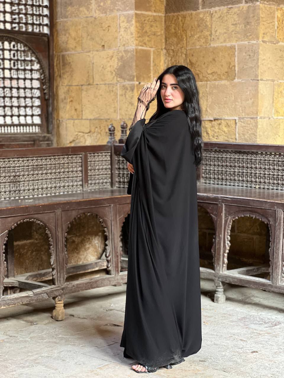 Velora Black Abaya